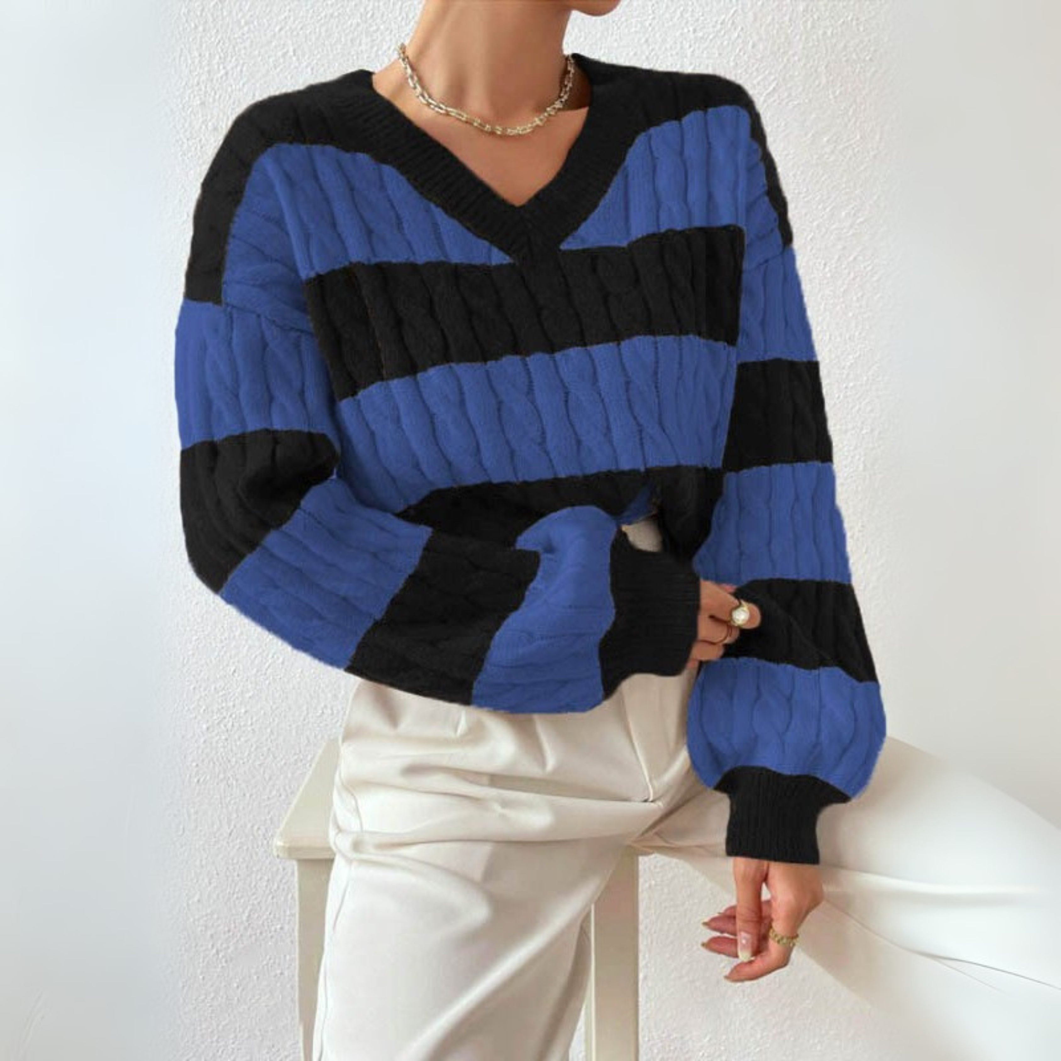 AERIS LONDON™| MORTA™ - Comfy V-Neck Long Sleeve Sweater