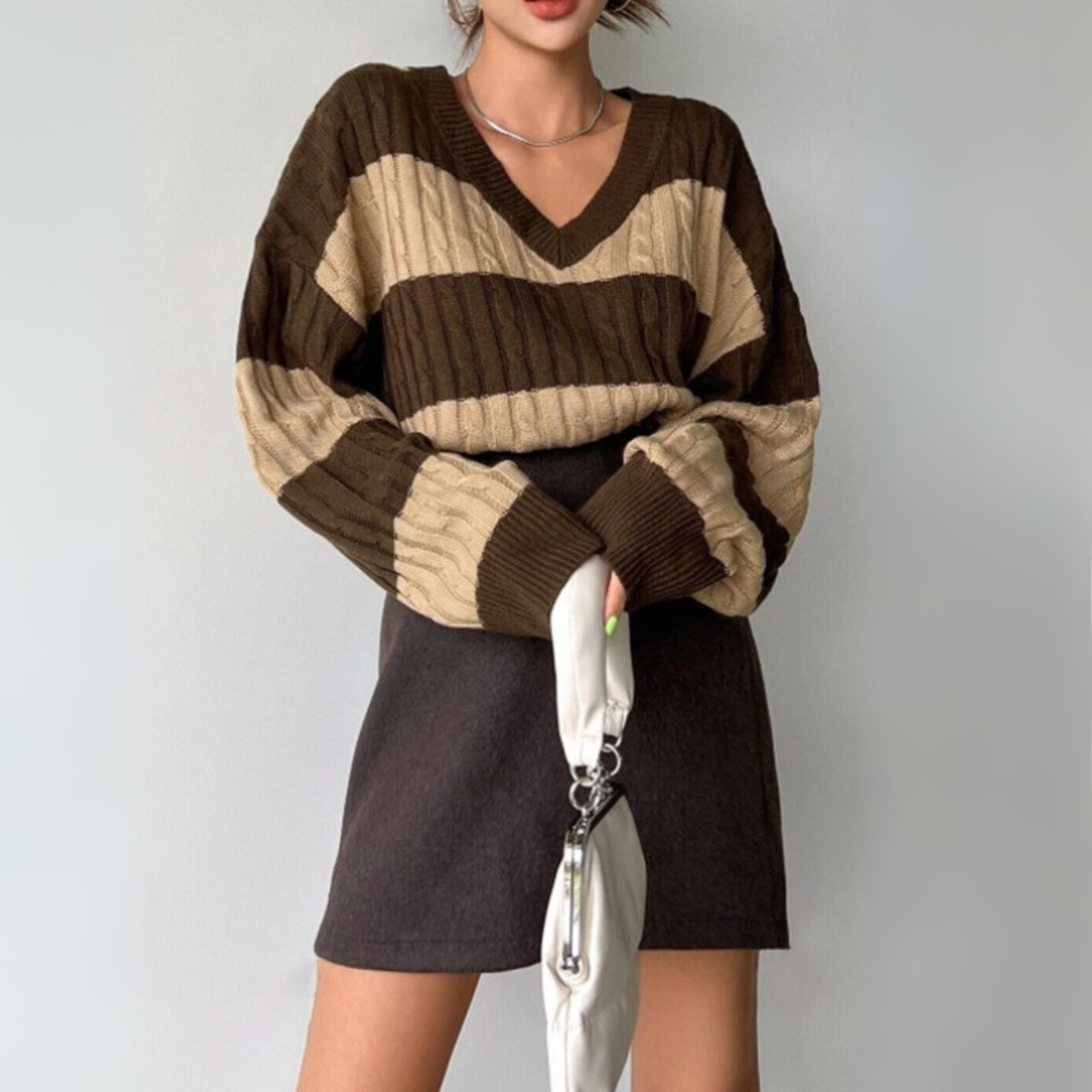 AERIS LONDON™| MORTA™ - Comfy V-Neck Long Sleeve Sweater