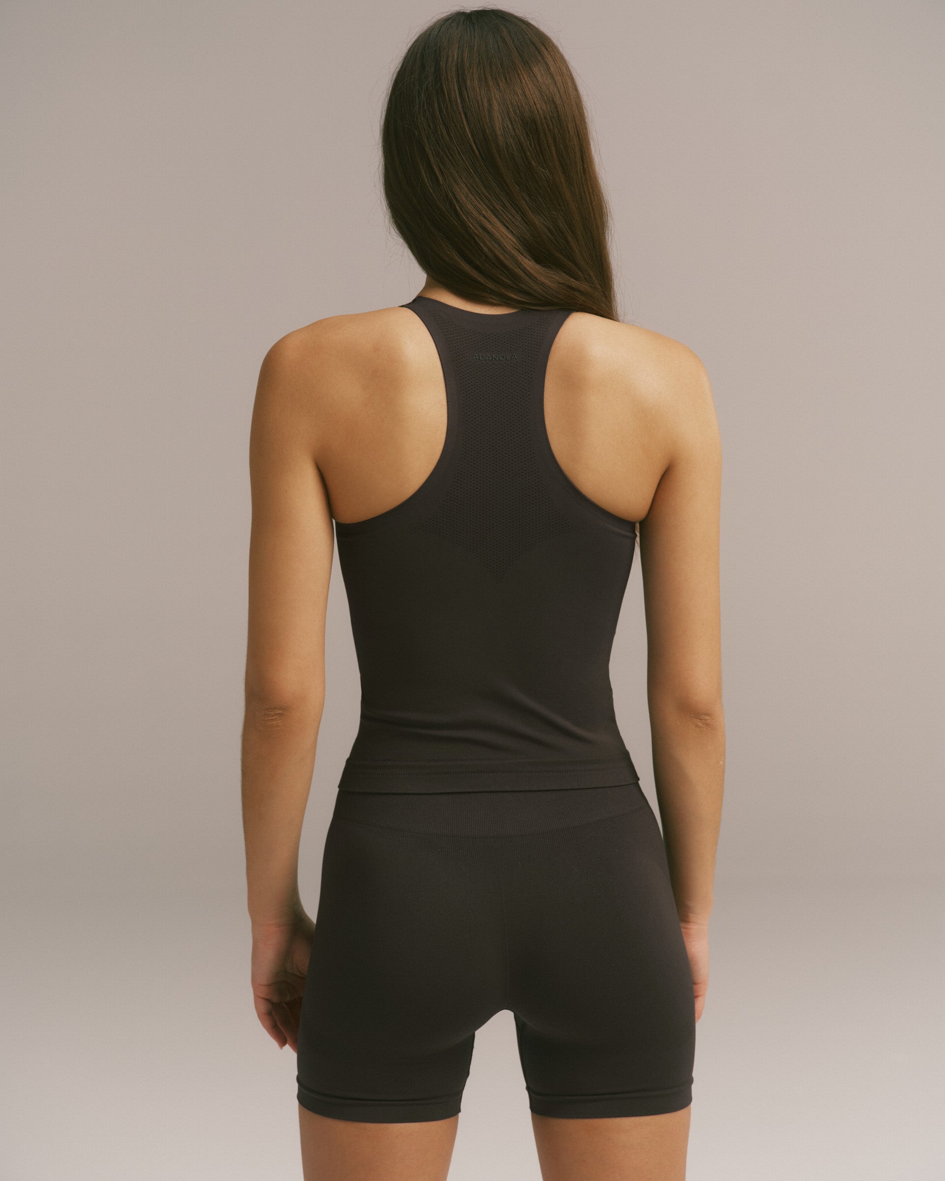 Impact Seamless Racer Tank - Coffee Bean