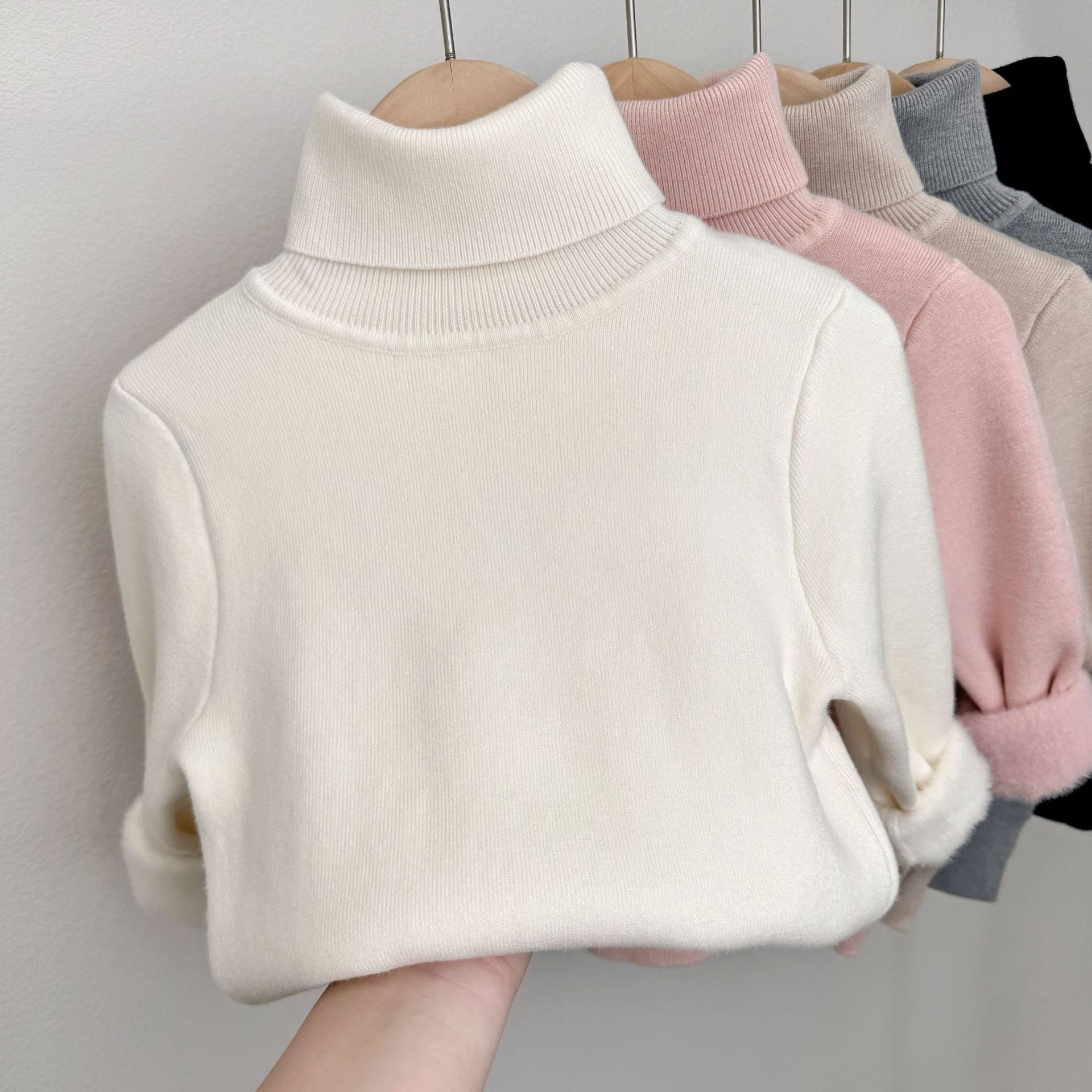 AERIS LONDON™| LUMI™ - Fleece-Lined Knit Sweater