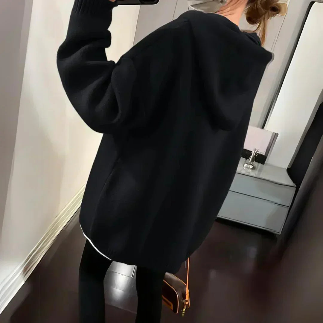 AERIS LONDON™| SMILEY | Cozy Oversized Hoodie