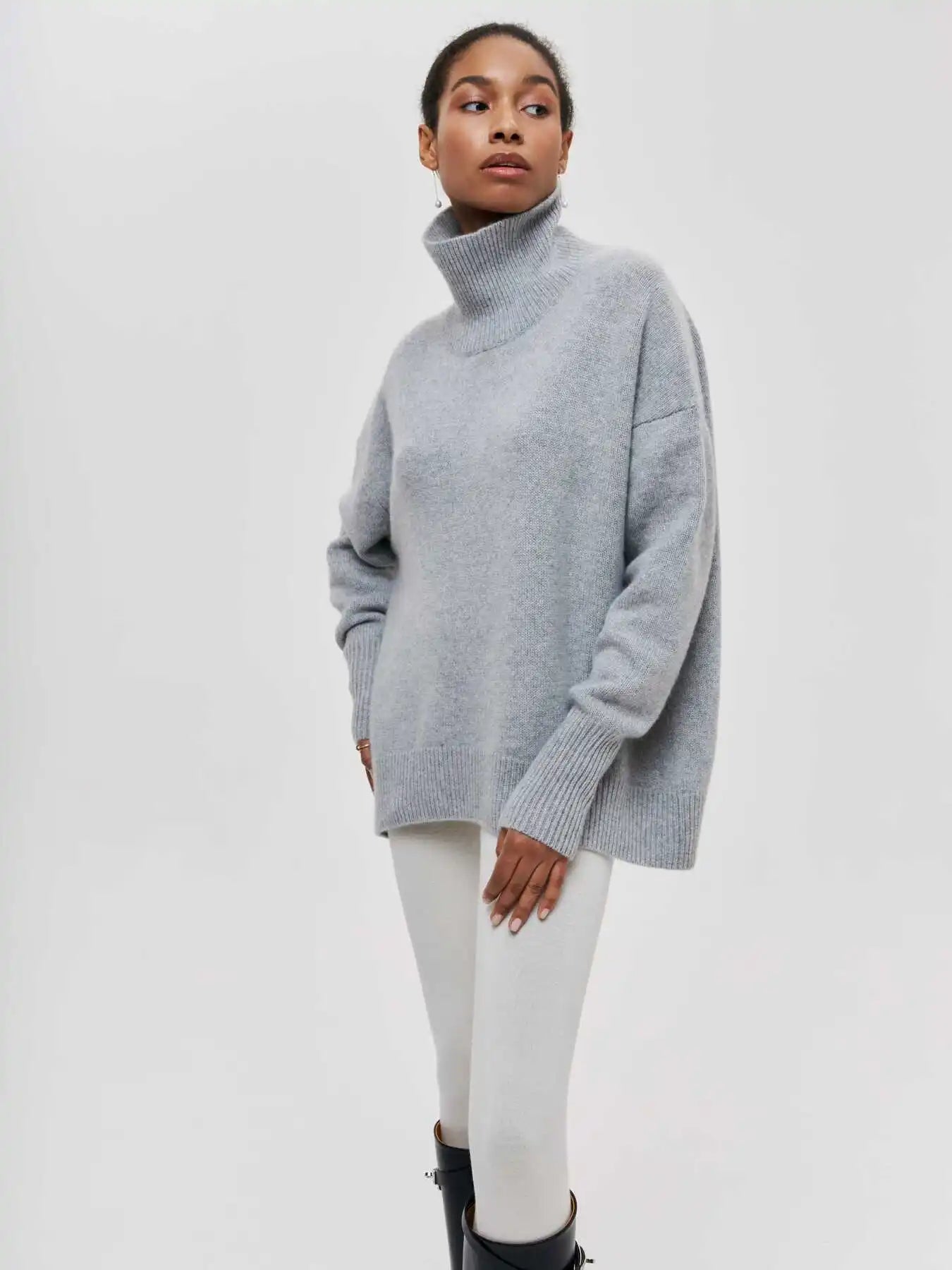 AERIS LONDON™| ALYSSA - Elegant Turtleneck Sweater