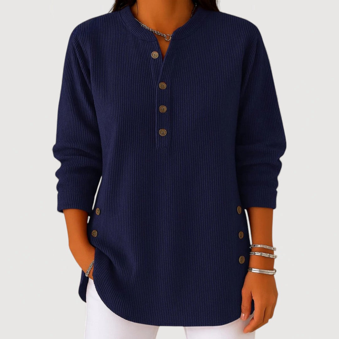 ANIKA – COSY BUTTON TOP