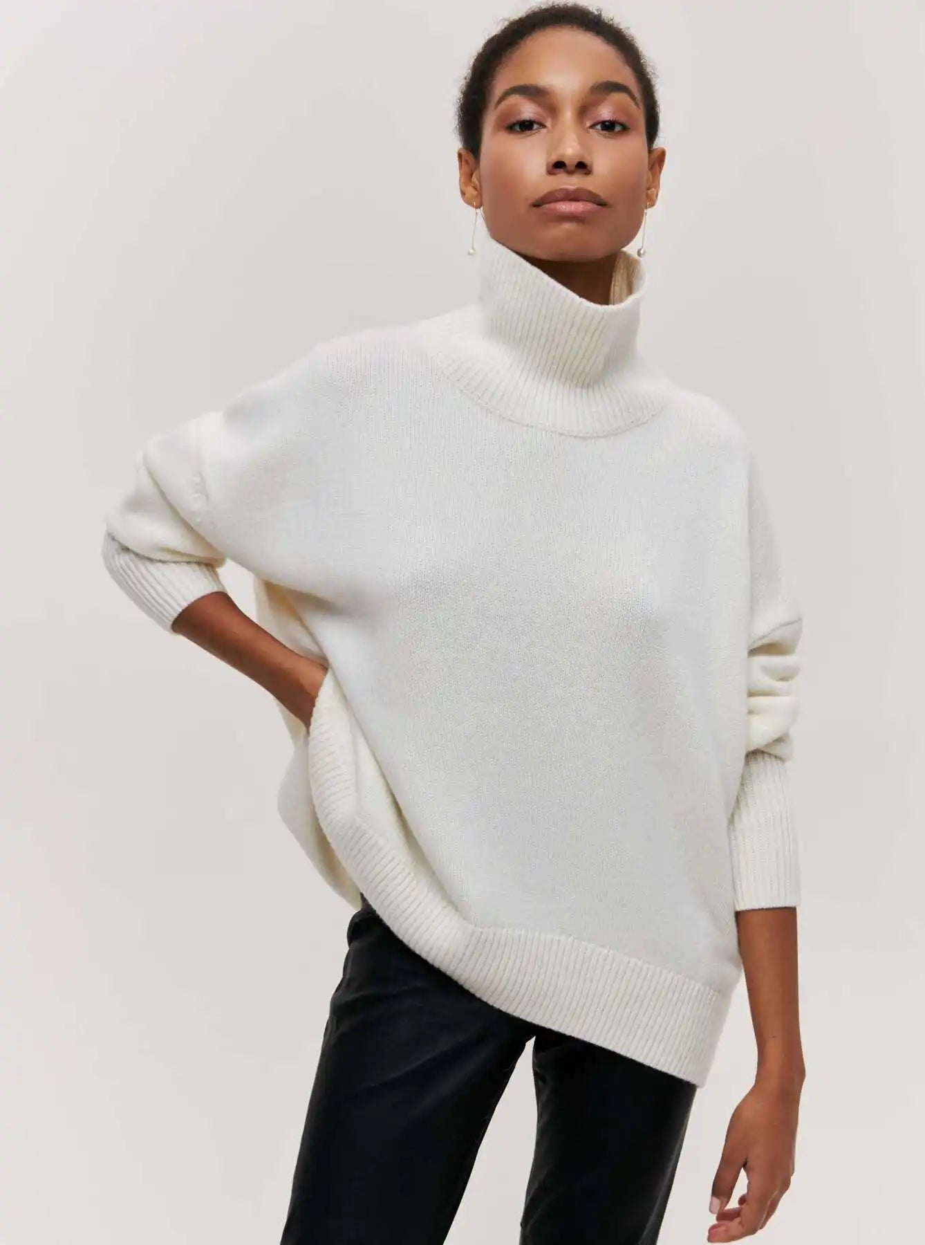 AERIS LONDON™| ALYSSA - Elegant Turtleneck Sweater